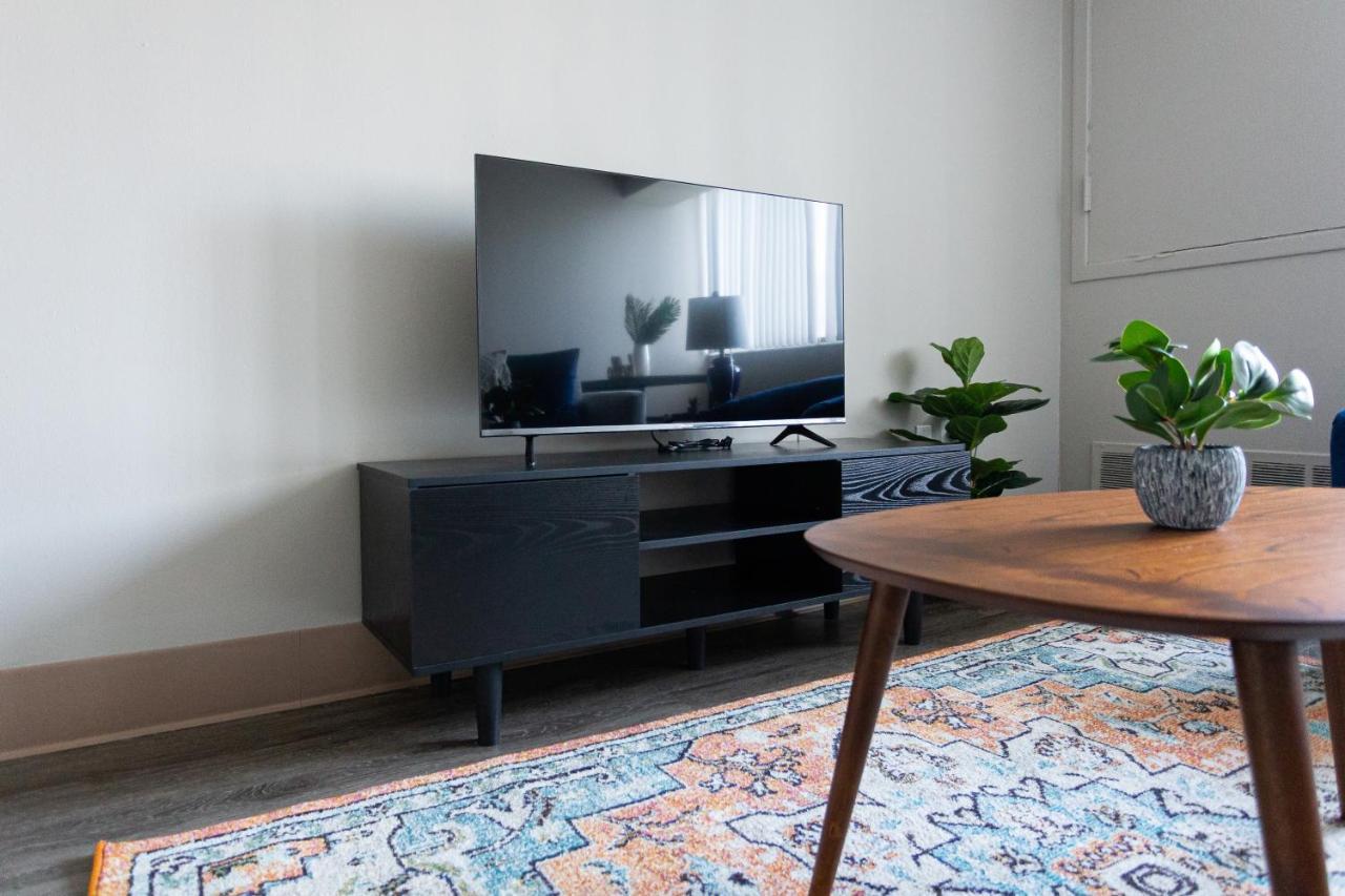 Frontdesk 1431 Washington Blvd Apts Downtown Detroit ديترويت الغرفة الصورة